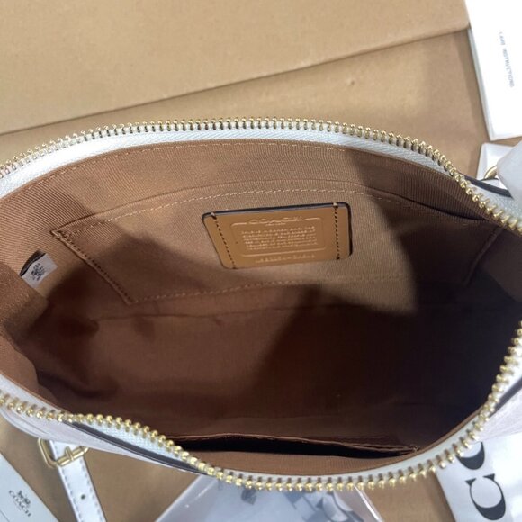 🍵Coach Teri Mini Leather Shoulder Bag - Picture 8 of 9